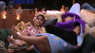 Hariany Almeida feet photo thumbnail
