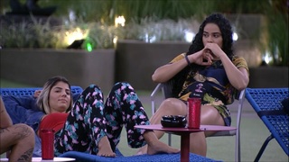 Hariany Almeida feet photo thumbnail