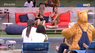 Hariany Almeida feet photo thumbnail