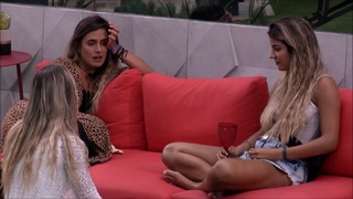 Hariany Almeida feet photo thumbnail