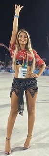Hariany Almeida feet photo thumbnail