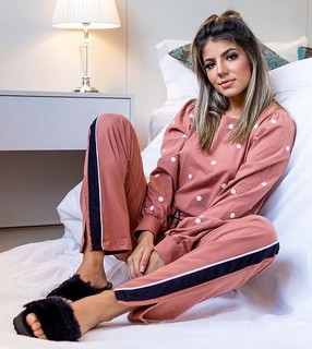 Hariany Almeida feet photo thumbnail