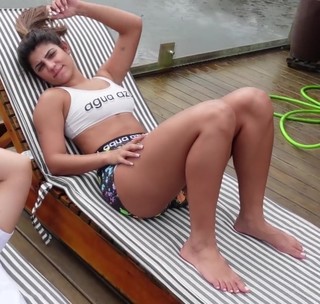 Hariany Almeida feet photo thumbnail