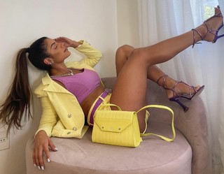 Hariany Almeida feet photo thumbnail