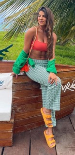 Hariany Almeida feet photo thumbnail