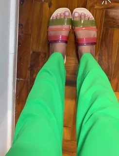 Hariany Almeida feet photo thumbnail