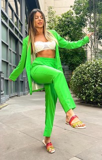 Hariany Almeida feet photo thumbnail