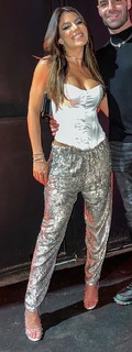 Hariany Almeida feet photo thumbnail