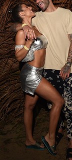 Hariany Almeida feet photo thumbnail