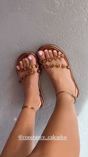 Hariany Almeida feet photo thumbnail