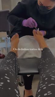 Hariany Almeida feet photo thumbnail
