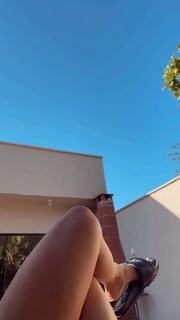Hariany Almeida feet photo thumbnail