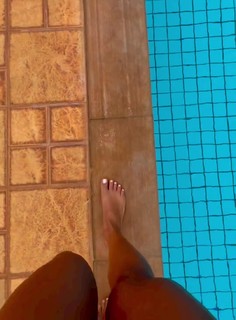 Hariany Almeida feet photo thumbnail