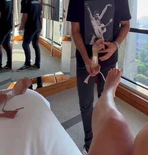 Hariany Almeida feet photo thumbnail
