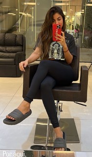Hariany Almeida feet photo thumbnail