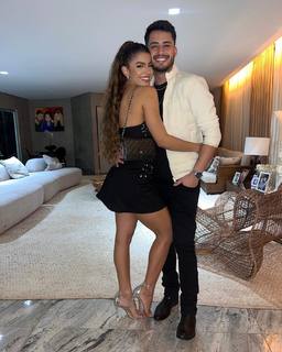 Hariany Almeida feet photo thumbnail