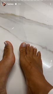 Hariany Almeida feet photo thumbnail