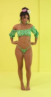 Hariany Almeida feet photo thumbnail