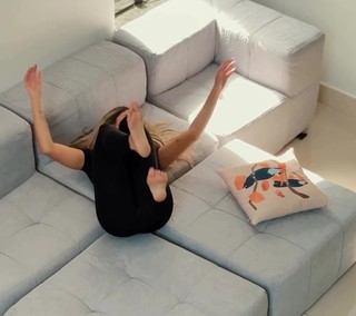 Hariany Almeida feet photo thumbnail