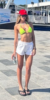 Hariany Almeida feet photo thumbnail