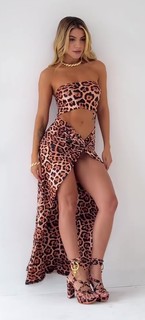 Hariany Almeida feet photo thumbnail