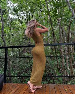 Hariany Almeida feet photo thumbnail