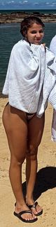 Hariany Almeida feet photo thumbnail