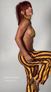 Hariany Almeida feet photo thumbnail
