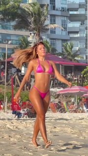 Hariany Almeida feet photo 17