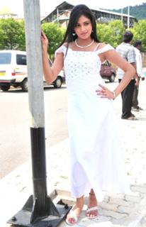 Haripriya feet photo 14