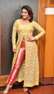 Haripriya feet photo 14