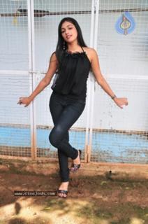Haripriya feet photo 19