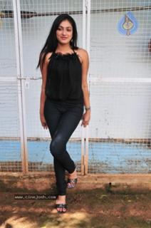 Haripriya feet photo 18