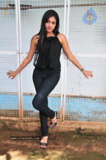 Haripriya feet photo 17