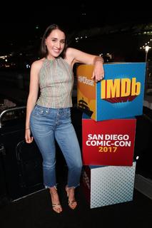 Harley Quinn Smith feet photo 2