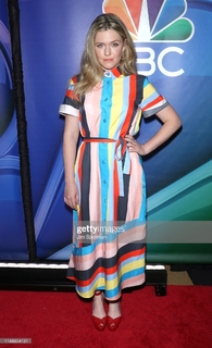 Harriet Dyer feet photo 15