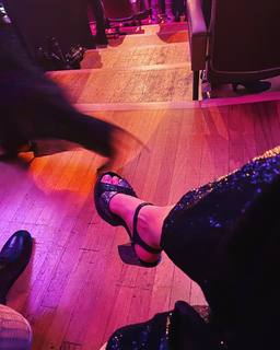 Harriet Dyer feet photo 3
