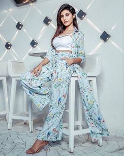 Harshita Gaur feet photo 16