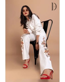 Harshita Gaur feet photo 16