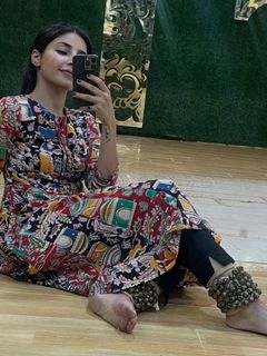 Harshita Gaur feet photo 4