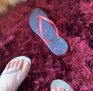 Haru Jiggly feet photo 7