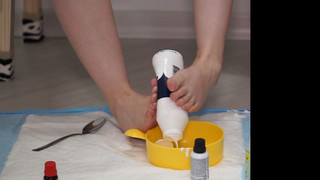 Haru Jiggly feet photo 17