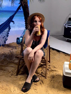 Haru Jiggly feet photo 4