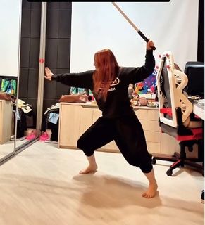 Haru Jiggly feet photo 4