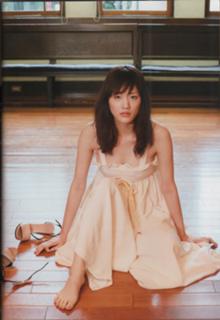 Haruka Ayase feet photo thumbnail