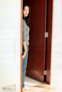 Haruka Ayase feet photo thumbnail