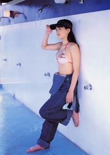 Haruka Ayase feet photo thumbnail