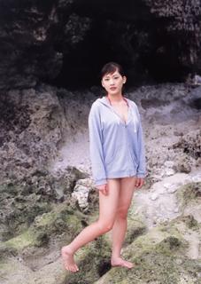 Haruka Ayase feet photo thumbnail