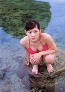 Haruka Ayase feet photo thumbnail