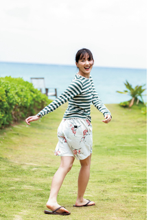 Haruka Ayase feet photo thumbnail